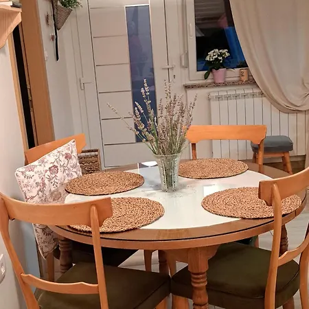 Apartma Deni * Jelsane